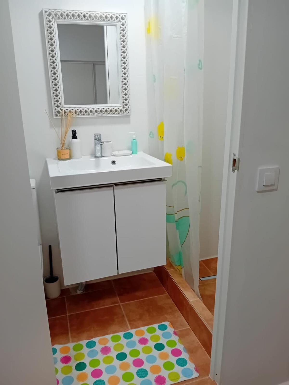 Ferienwohnung Alquilo Mini Departamento Sant Boi de Llobregat Exterior foto